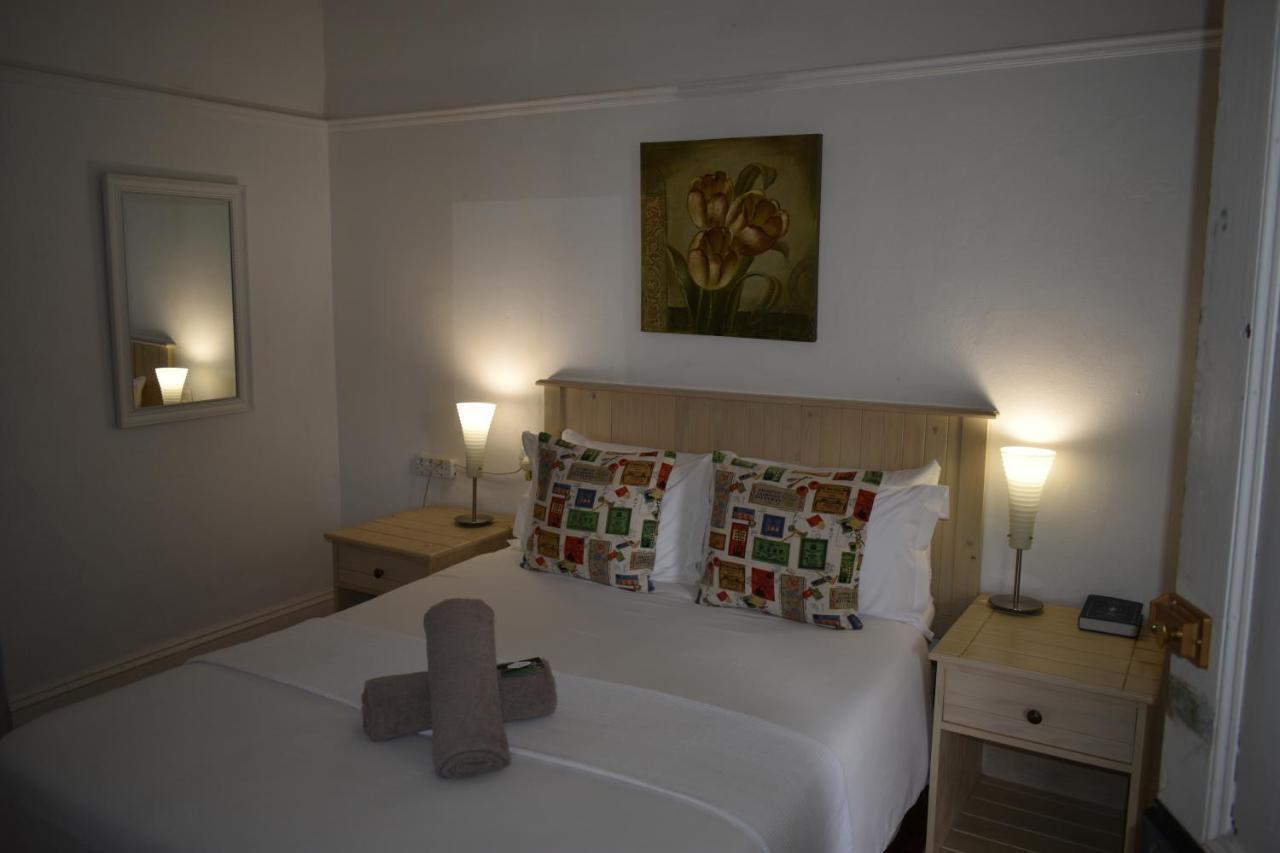 Steytlerville Royal Hotel Eksteriør billede