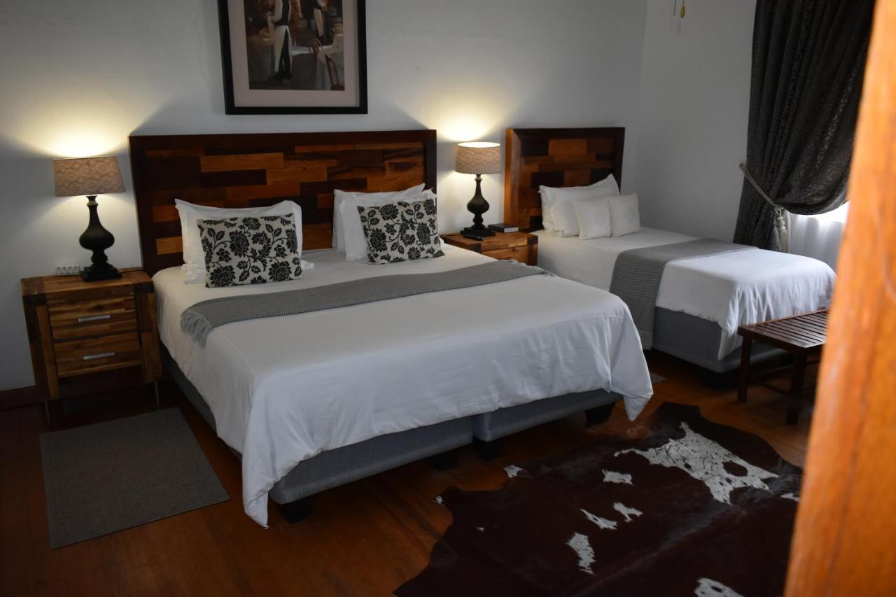 Steytlerville Royal Hotel Eksteriør billede