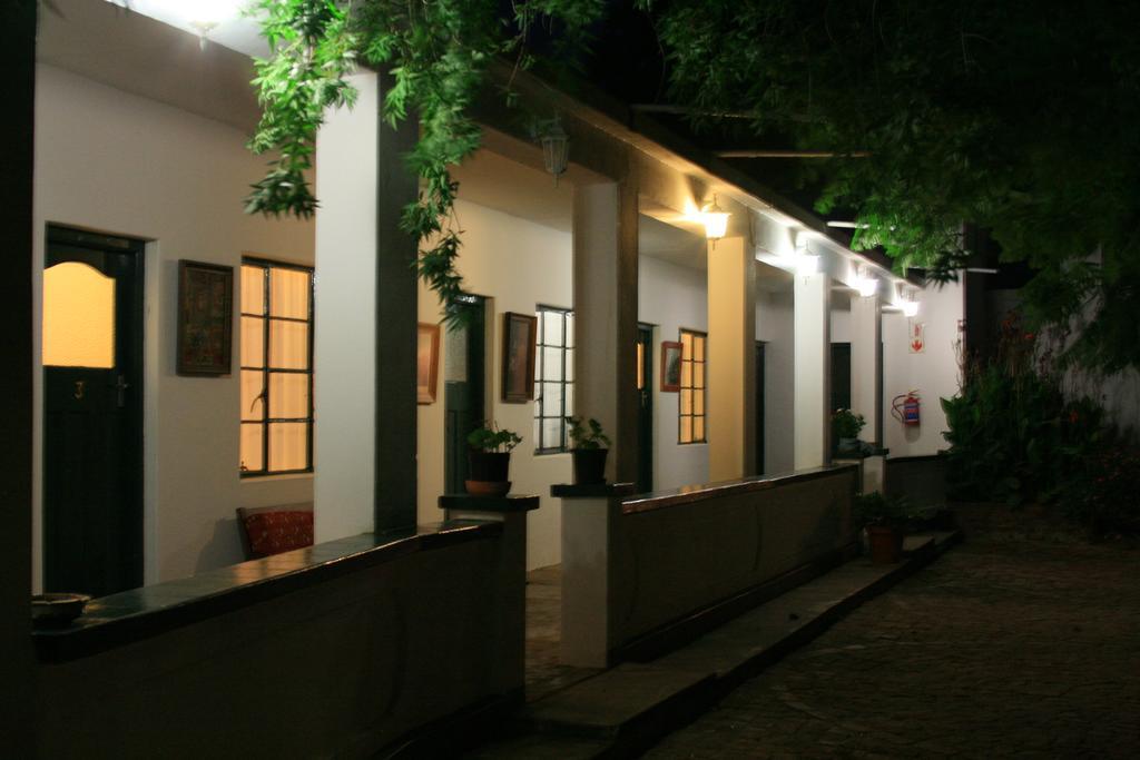 Steytlerville Royal Hotel Eksteriør billede